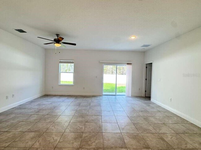 Building Photo - 16054 SW 55th Avenue Rd