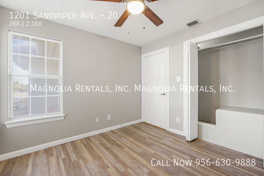 Building Photo - 1201 Sandpiper Ave