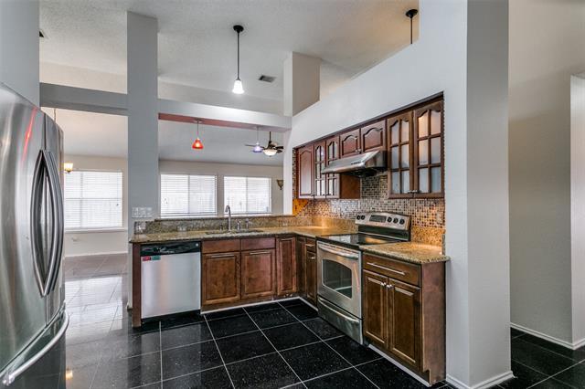 Building Photo - 908 Gordon Oaks Dr