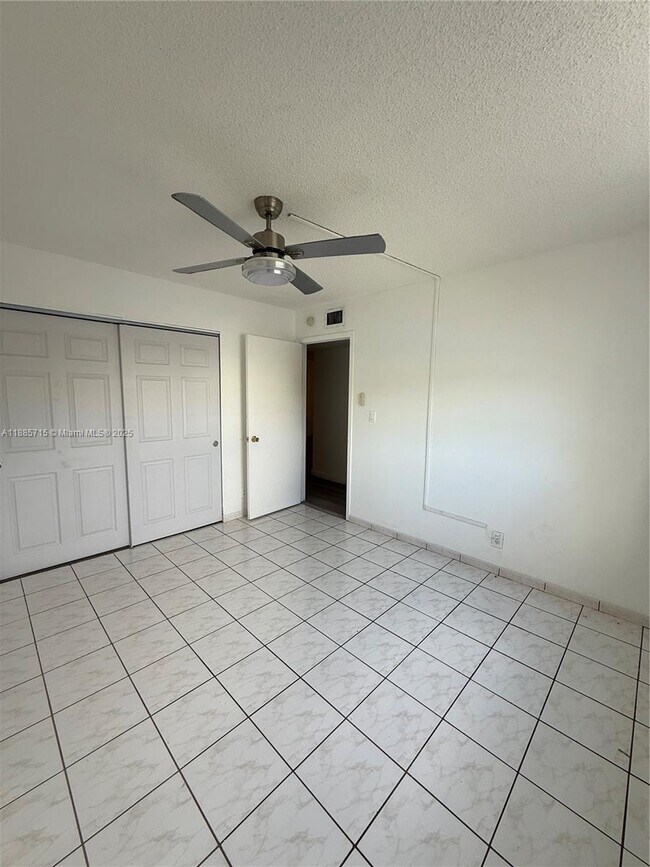 Building Photo - 12219 SW 14th Ln