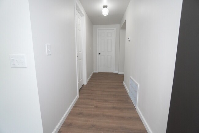 Building Photo - 5801 Juniper Ave