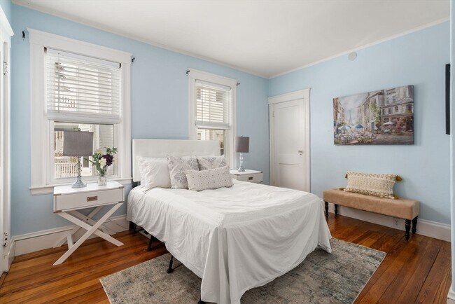 Building Photo - 97 Bow St