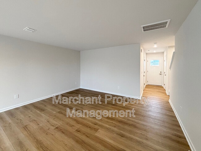 Building Photo - 305 Mancini Dr