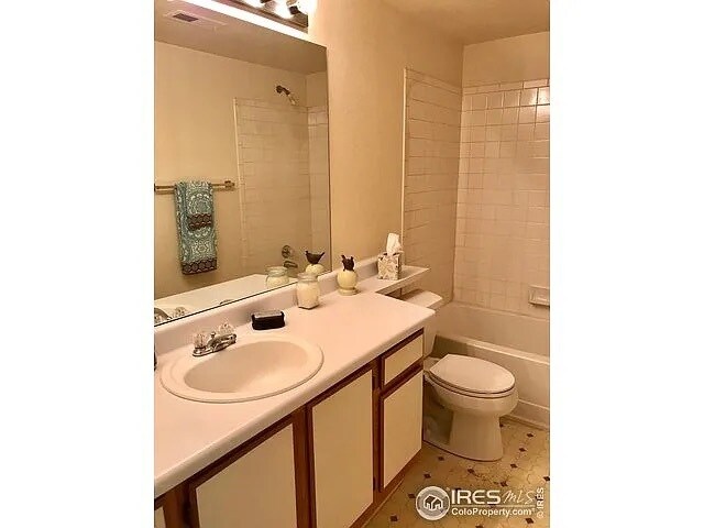 Building Photo - 7447 Spy Glass Ct