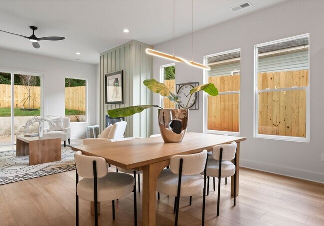 Building Photo - 2417 Pruitt St