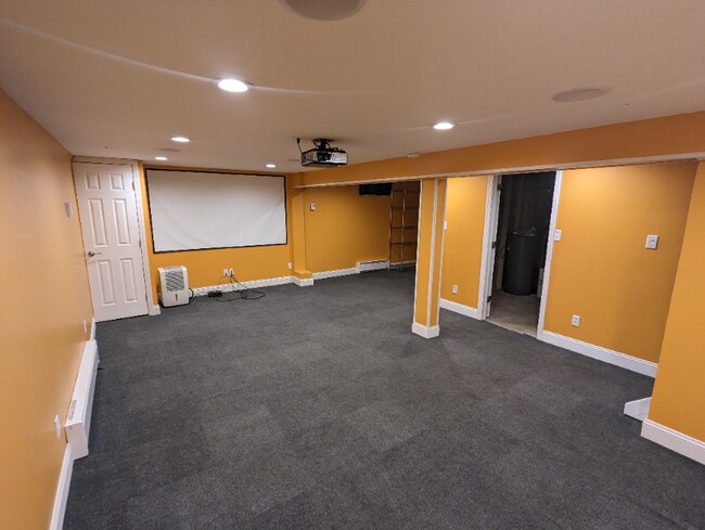 Building Photo - 2224 White Tail Ct