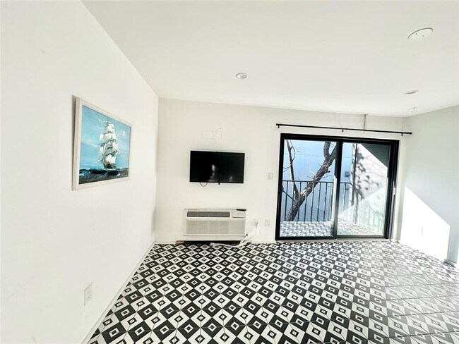 Building Photo - 201 Academy Dr