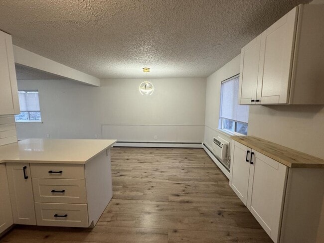 Building Photo - 3068 S Delaware St