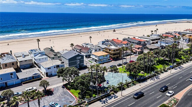 Building Photo - 6601 Seashore Dr