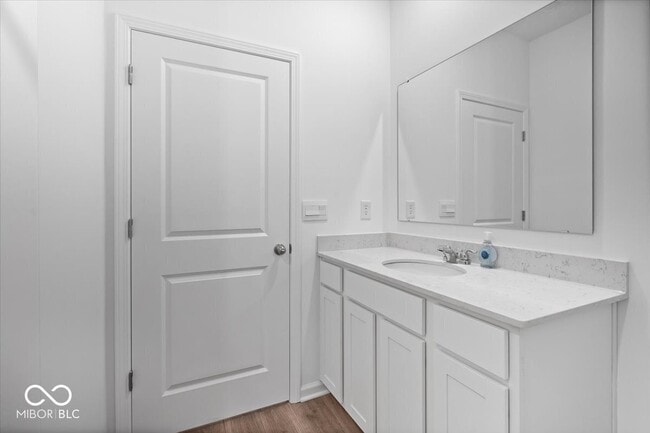 Building Photo - 2285 Pne Vly Dr