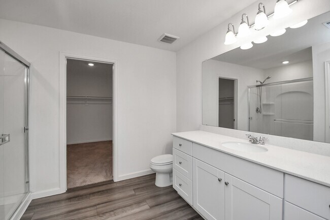 Building Photo - 4910 Highland Spgs Dr