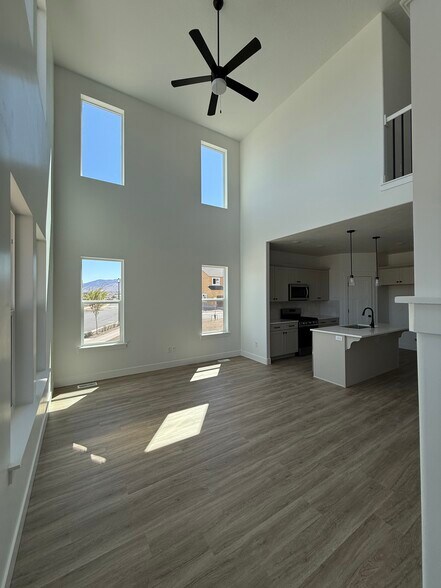 Building Photo - 1033 N Canvasback Dr