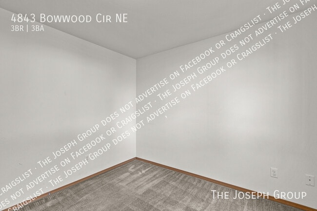 Building Photo - 4843 Bowwood Cir NE