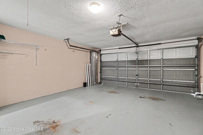 Building Photo - 8056 Bracken Ln