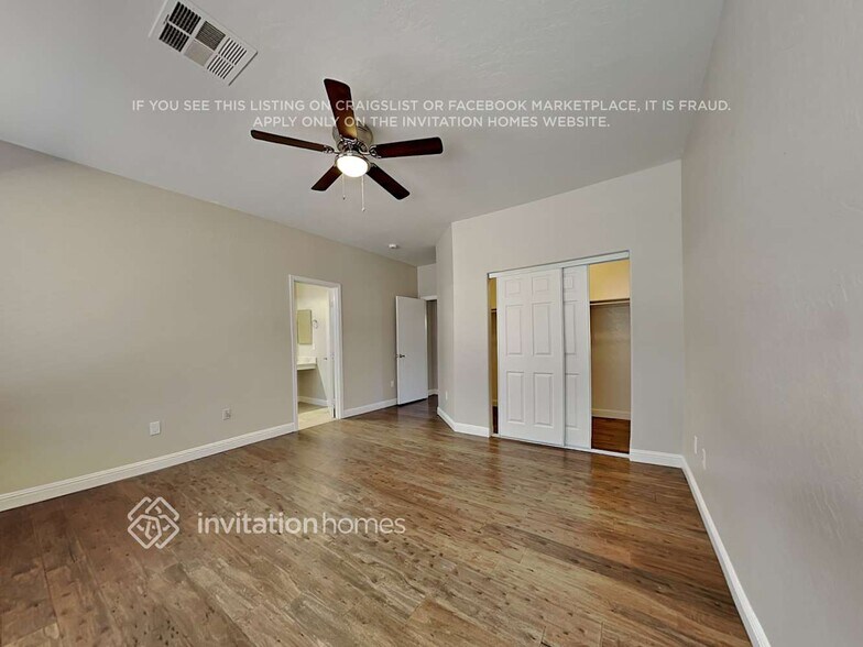 Building Photo - 686 E Colt Ct