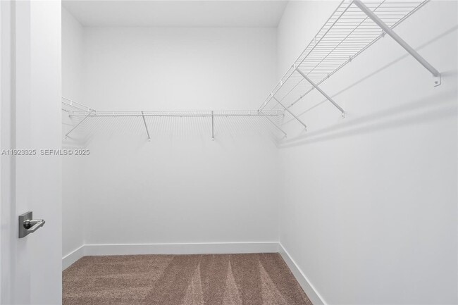 Building Photo - 9362 Tulip Leaf Ct