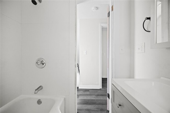 Building Photo - 505 Wylie Ave