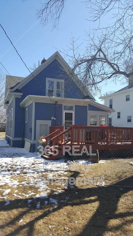 Building Photo - 1723 7th Ave