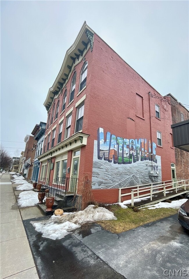 Building Photo - 122 E Main St