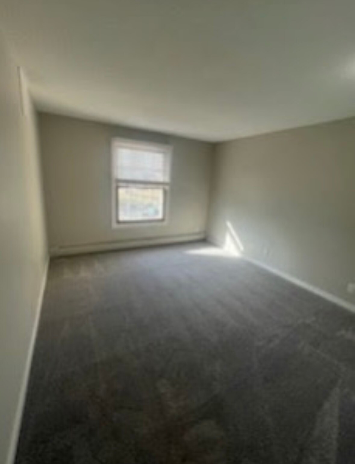 Building Photo - 930 Westbrooke Way