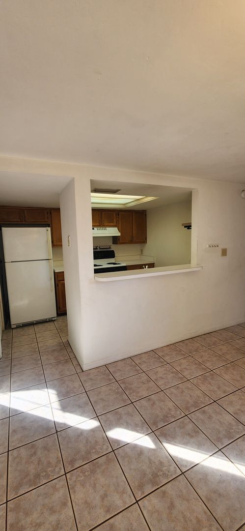 Building Photo - 3/3 Townhouse in Rockwood Villas – Great Location Near Bus Stop to UF!