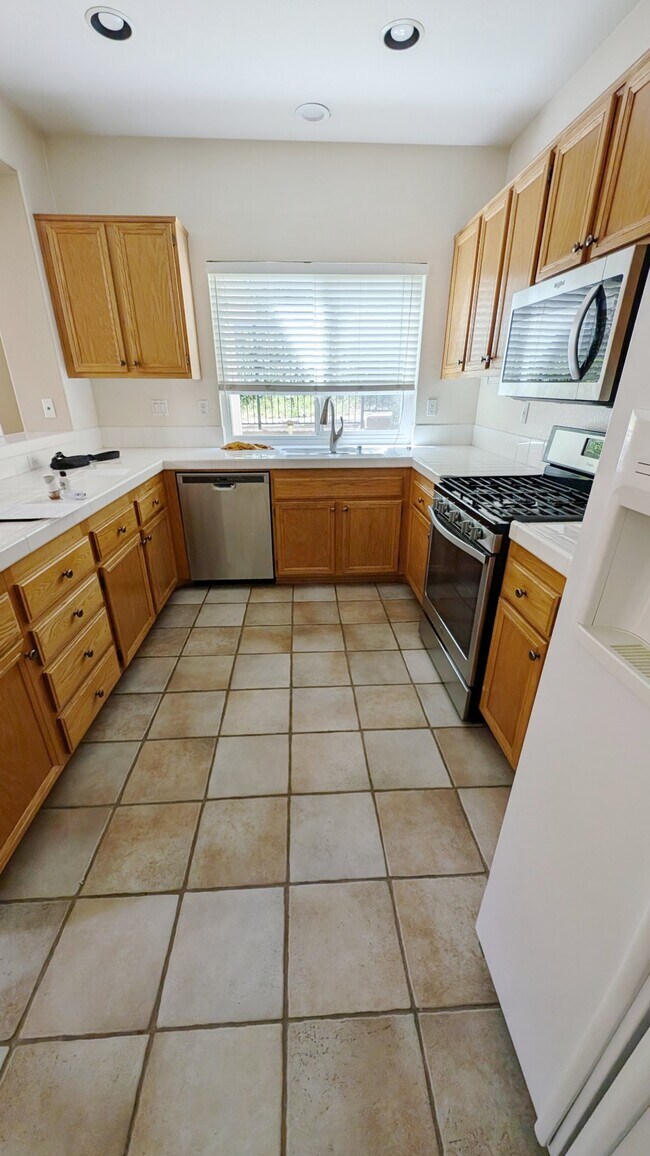 Building Photo - 11055 Kika Ct