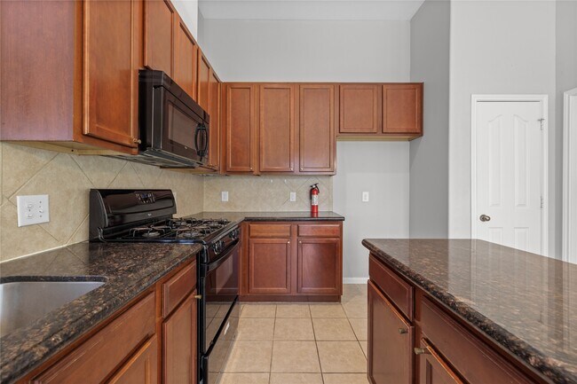 Building Photo - 9906 Taylor Springs Ln