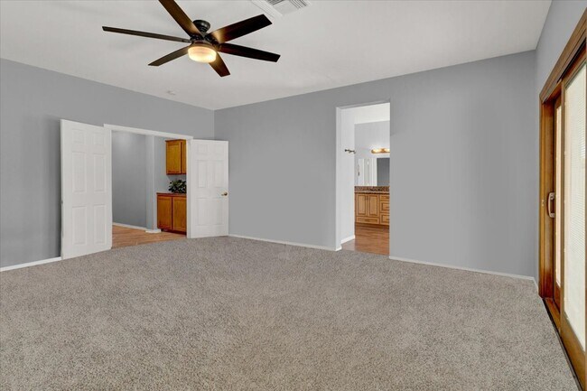 Building Photo - 9725 Drumcannon Ave