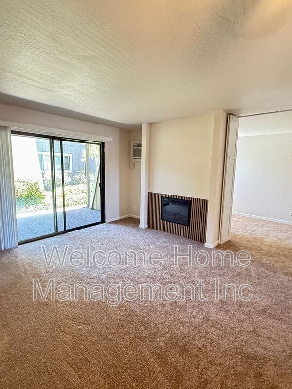 Building Photo - 1571 Alvarado Ave