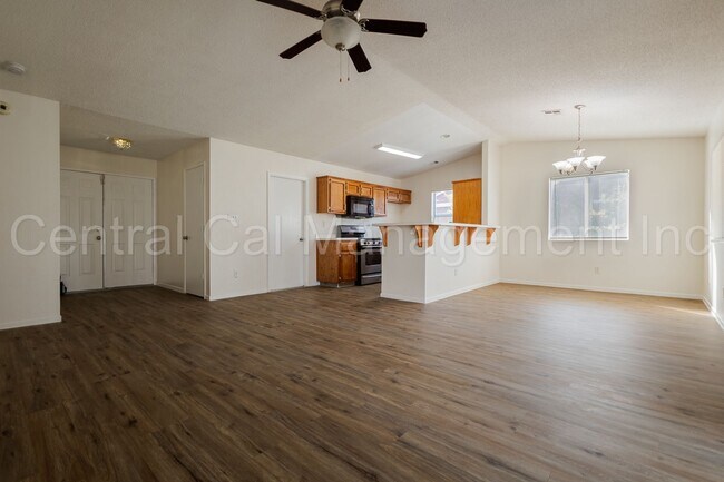 Building Photo - 3 Bedroom, 2 Bath Home - $2095 per month!