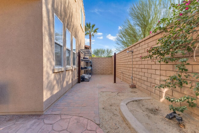 Building Photo - 82540 Lordsburg Dr