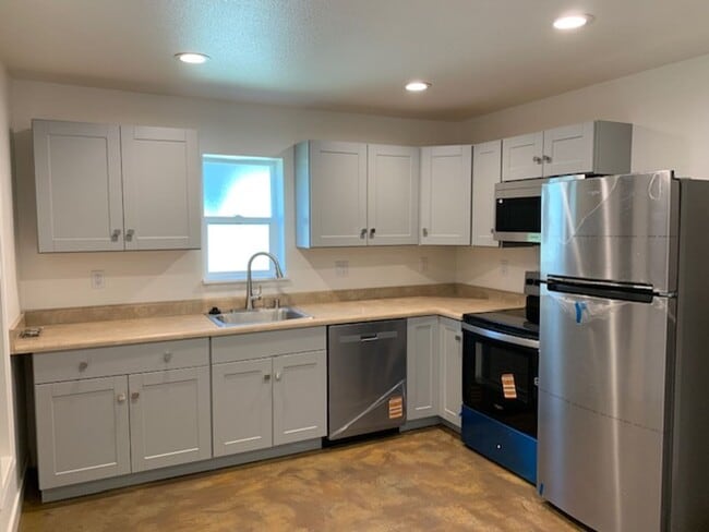 Building Photo - COMING SOON!!! Brand New 2 Bedroom 1 Bath