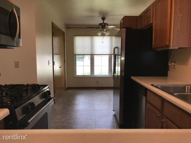 Building Photo - 3 br, 3 bath Duplex - 6065 Fairgrove St