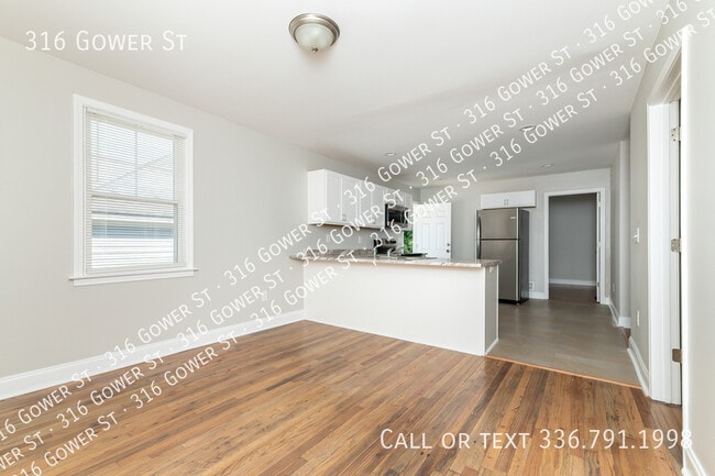 Building Photo - 316 Gower St