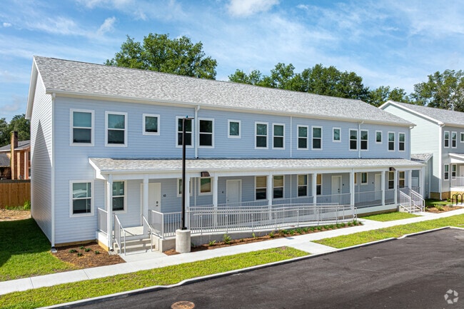 Building Photo - Phoenix Square