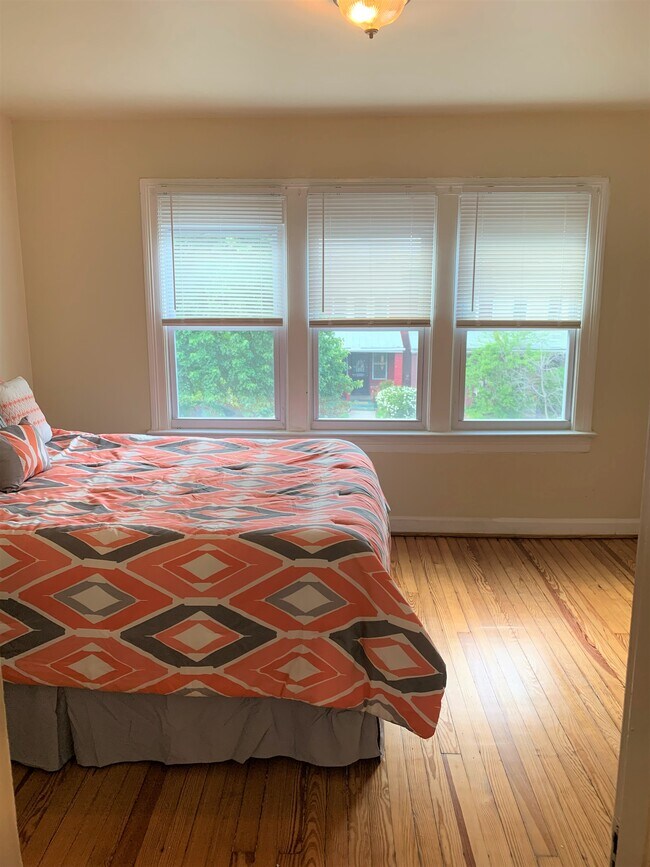 Master Bedroom - 1703 L St NE