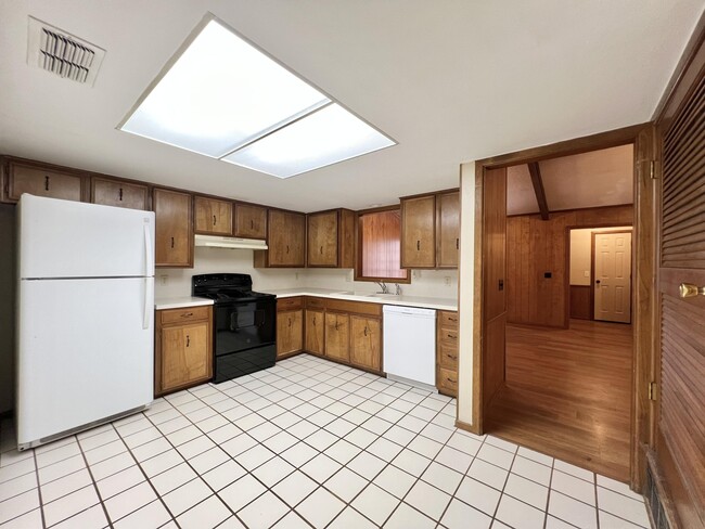 Building Photo - 5113 13th St