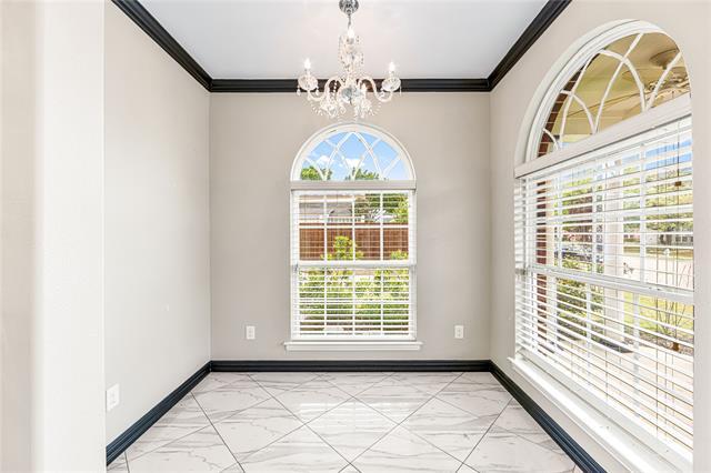 Building Photo - 5602 Willowbrook Dr