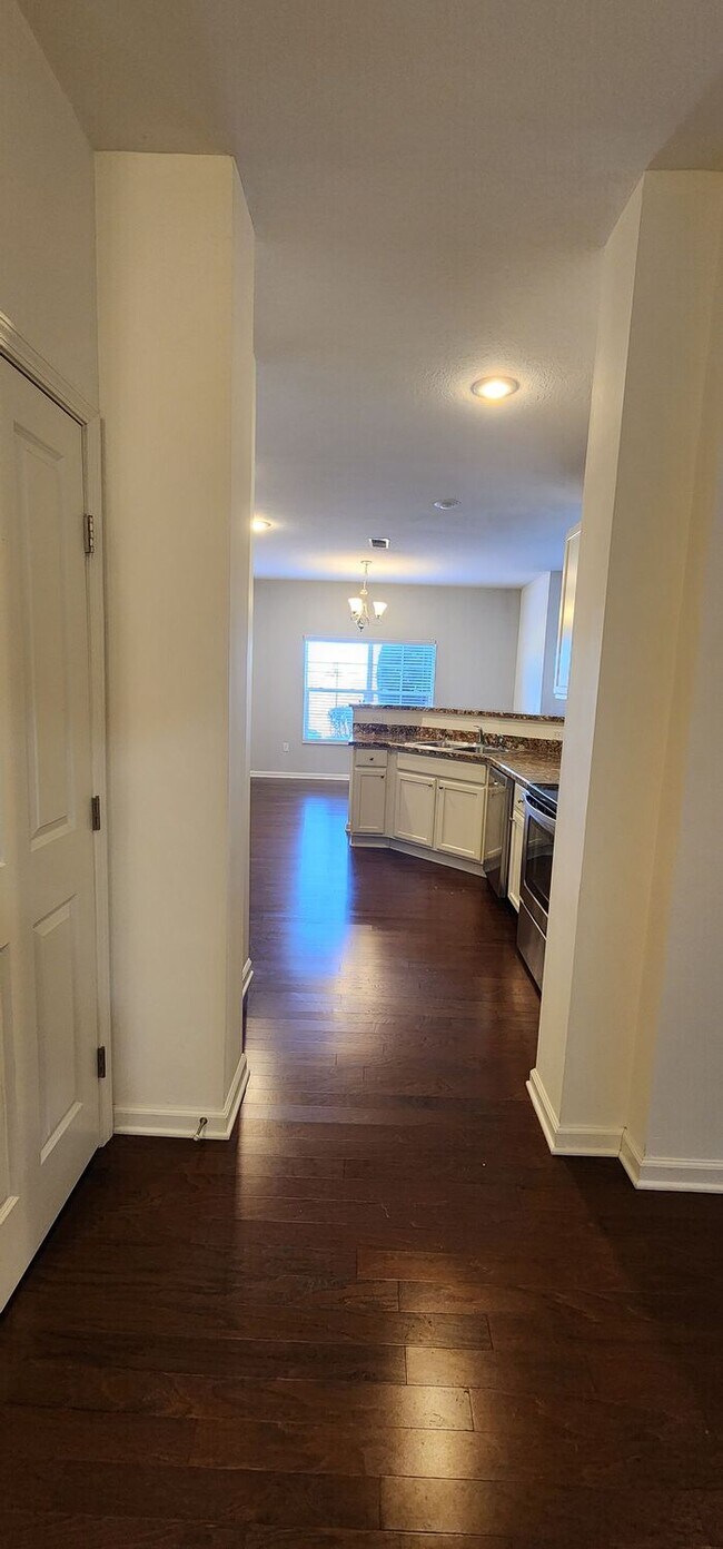 Building Photo - Fantastic 2-3 Bedroom Condo in Powell