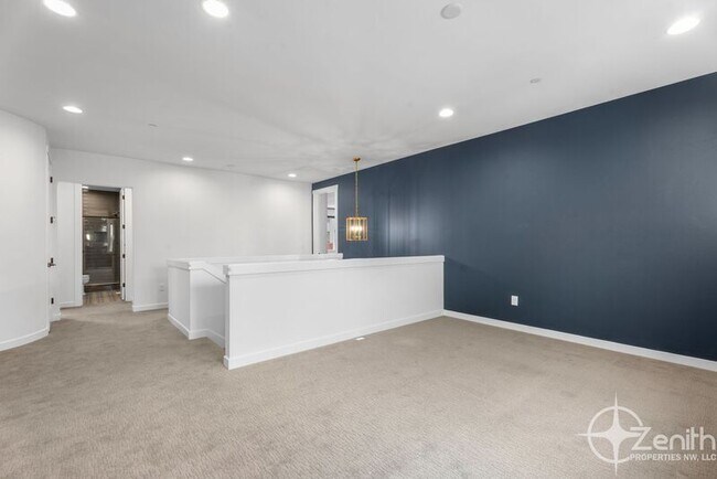 Building Photo - 990 W Magnolia Loop