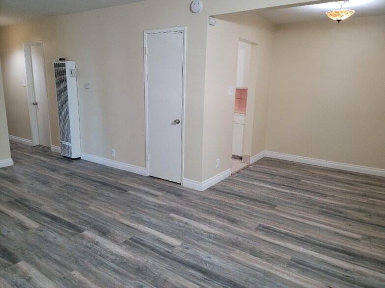 Building Photo - 1310 N Spurgeon St