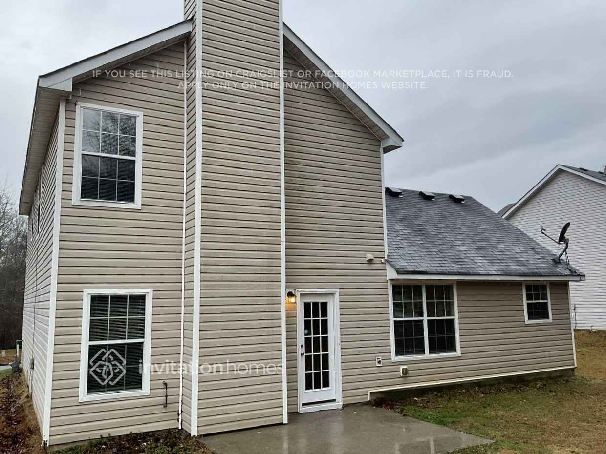 Building Photo - 6942 Foxmoor Way