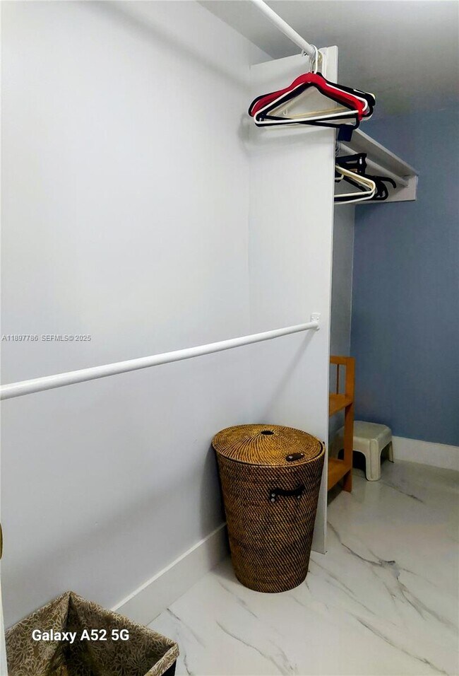 Building Photo - 5005 Collins Ave