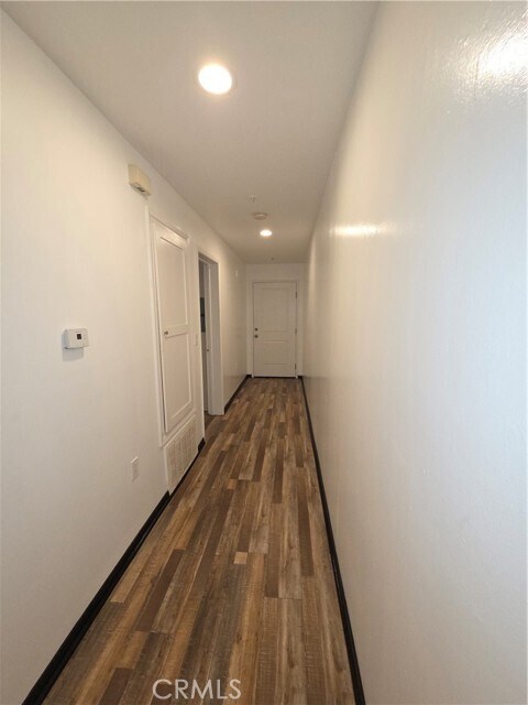 Building Photo - 14537 Archwood St