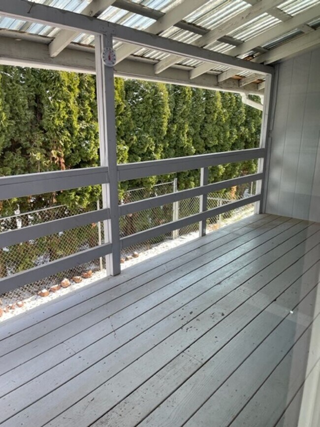 Building Photo - Welcome Home! Charming 2BR Townhome in Lewiston’s Orchards Area