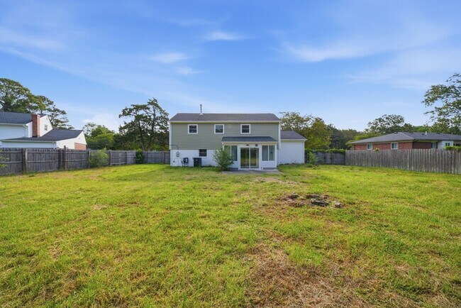 Building Photo - 313 Beacon Hill Ct