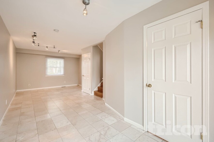 Building Photo - 4440 Trailside Ct