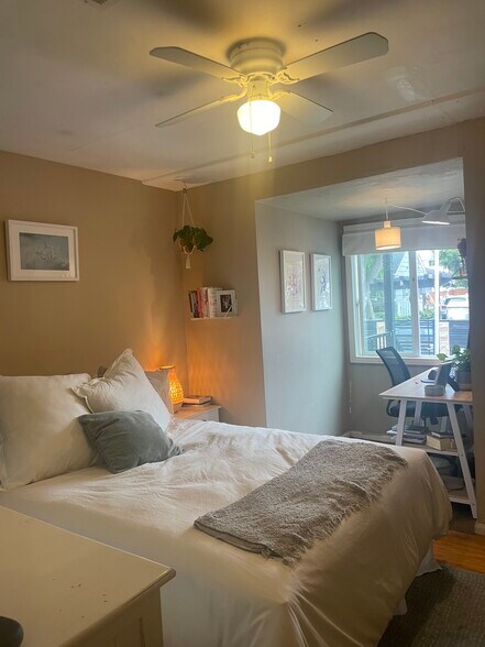 Bedroom 1 - 1813 Oliver Ave