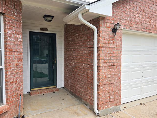 Building Photo - 1268 Topeka Dr