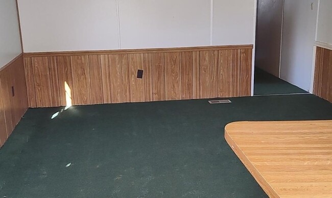 Building Photo - 4 Iron Mine Hill MHP